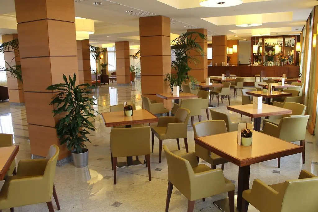 Nilhotel Florence 4*,