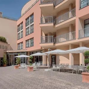 Nh Pontevecchio 4* לקו