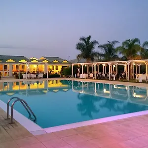 Hotel Villa Fanusa 4* פנוסה