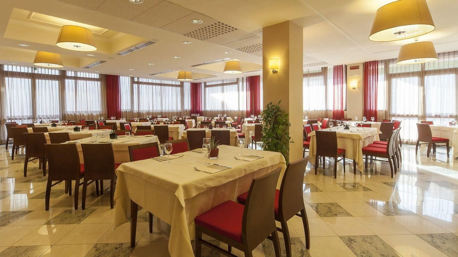 Nilhotel Floransa Otel